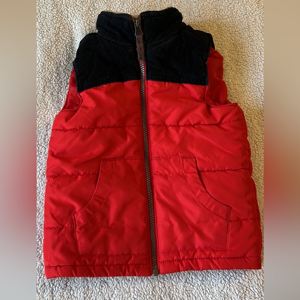 💫 Carters Puffer Vest 💫 - Picture 1 of 4